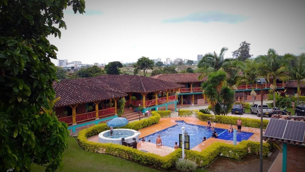 Finca Hotel El Diamante Calarcá Exteriör bild